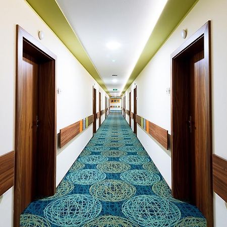 Sanatorium Astoria Hotel Буско-Здрой Екстериор снимка