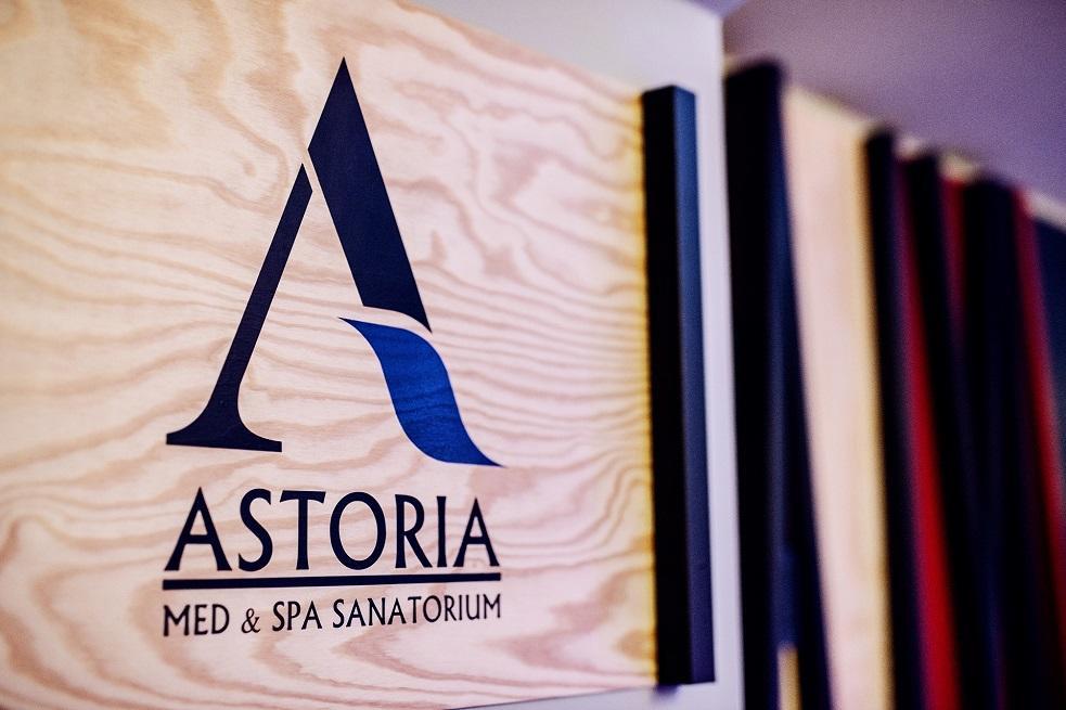 Sanatorium Astoria Hotel Буско-Здрой Екстериор снимка